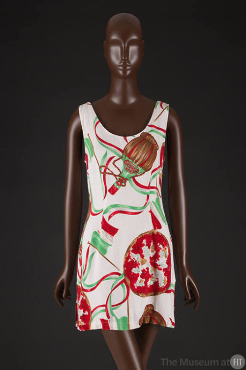 Sleeveless white mini dress with red and green pizzas, wine bottles and Italian flag print 