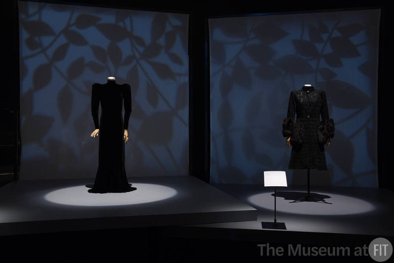 Proust's Muse exhibition platform view of mannequins