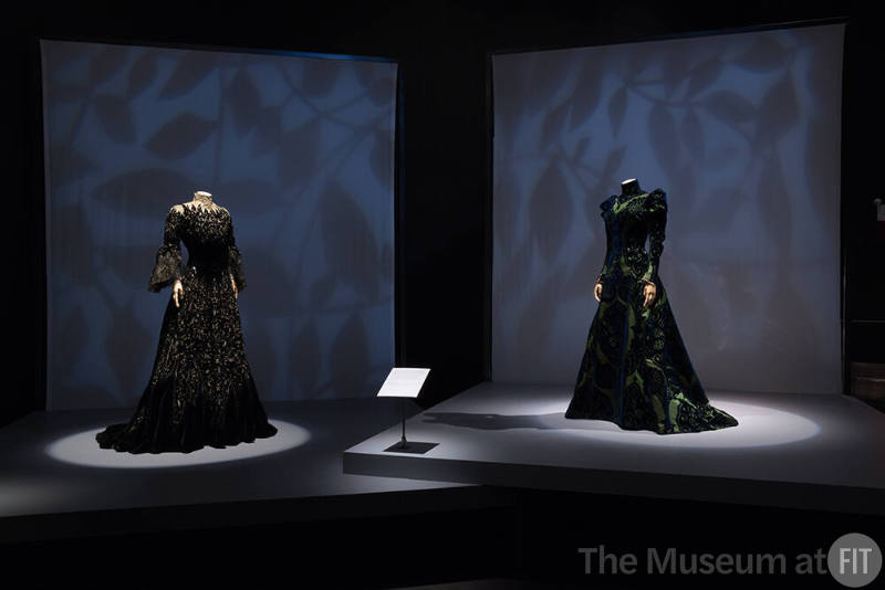 Proust's Muse exhibition platform view of mannequins