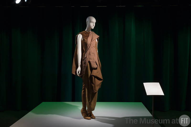 Proust's Muse exhibition mannequin detail