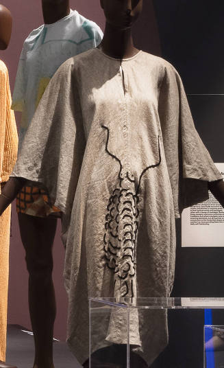 Taupe cotton caftan dress with embroidered female figure