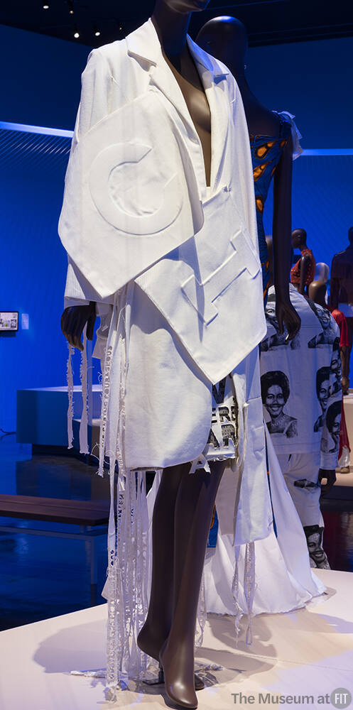 set; coat and skirt