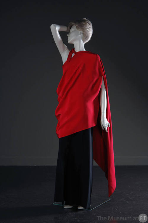 Two-piece evening dress with fuchsia pink silk crepe one shoulder toga style tunic, contrast lo…