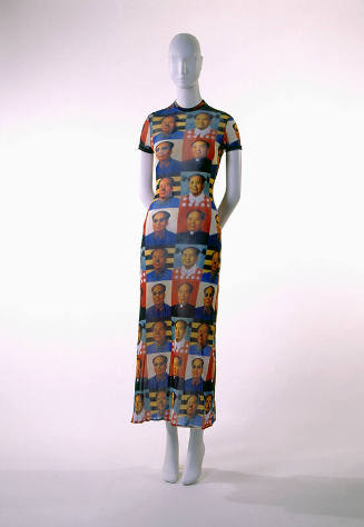 Full length T-shirt dress with multicolor photo prints of Mao in checkerboard pattern