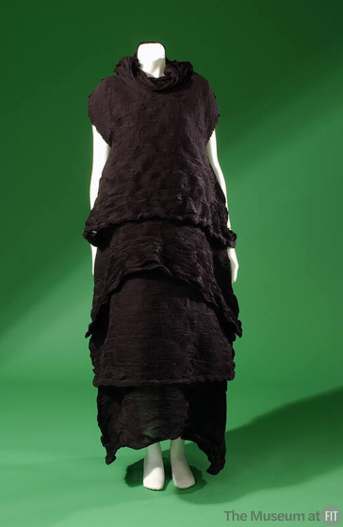 Black allover crinkle pleated short sleeve cowl neck ankle length dress 