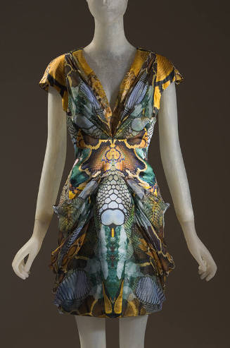 Above-the-knee multicolor reptile patterned photo print dress with cap sleeves