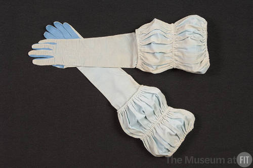 Light blue gloves with blue palms and long cuffs shirred in three rows