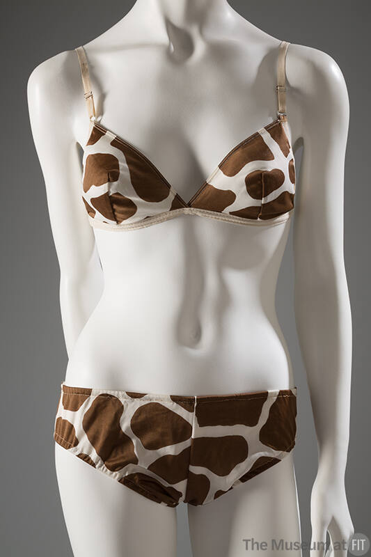 Giraffe printed bra and panty set