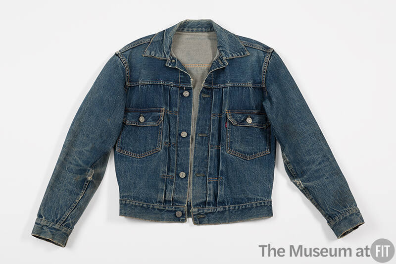 Blue denim button front long sleeve jacket with button flap patch pockets 