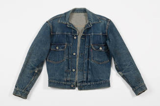 Blue denim button front long sleeve jacket with button flap patch pockets 