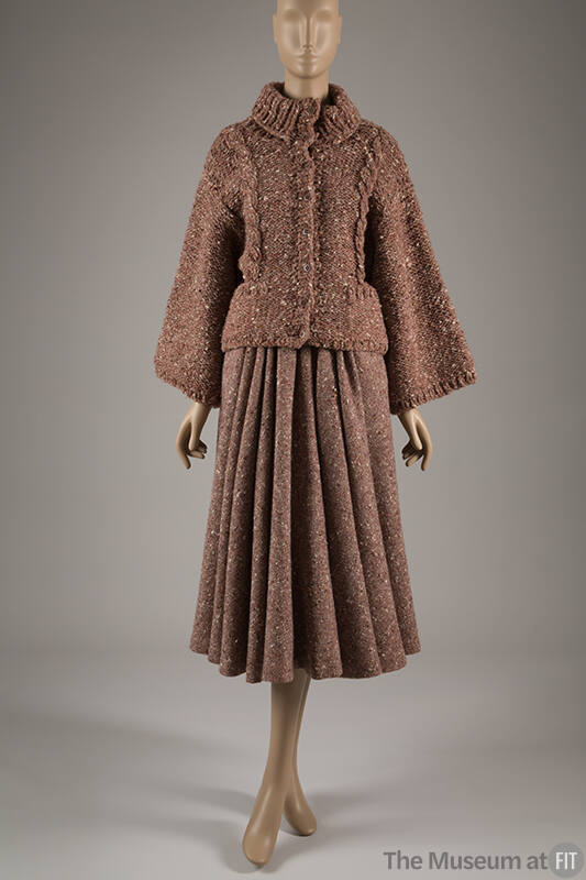 Red/brown and white flecked sweater with wide sleeve and skirt