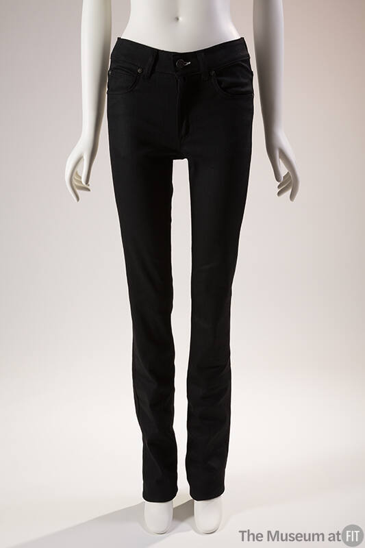 Black five pocket skinny leg jeans 