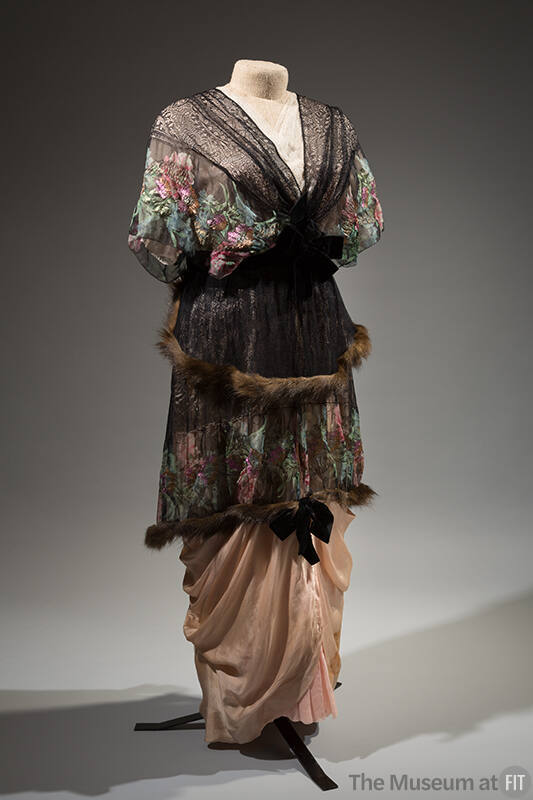 Black short sleeve lace and silk floral dress: two tiered skirt and pink underskirt