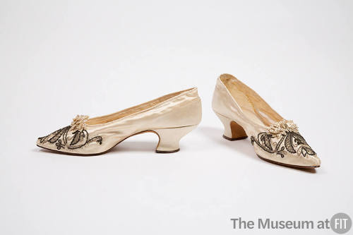 Off white evening pumps with metallic embroidery and crystal seed beads, multipoint bow