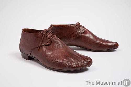 Brown leather lace up shoes with realistic toe front