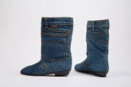 Blue denim ankle boots with belt loop and side pockets
