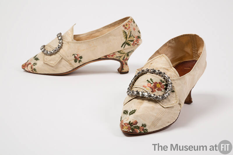 Off-white floral embrooidered silk shoes large rhinestone buckles, low heel 