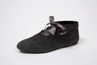 Grey suede flat ankle boot with grey satin ribbon ties