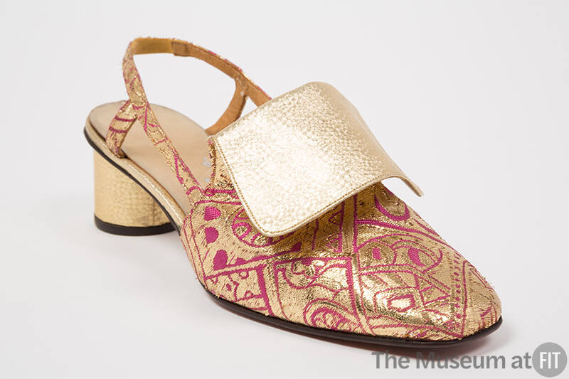 Metallic gold tone and pink brocade sling back shoes, gold metallic textured leather instep fla…