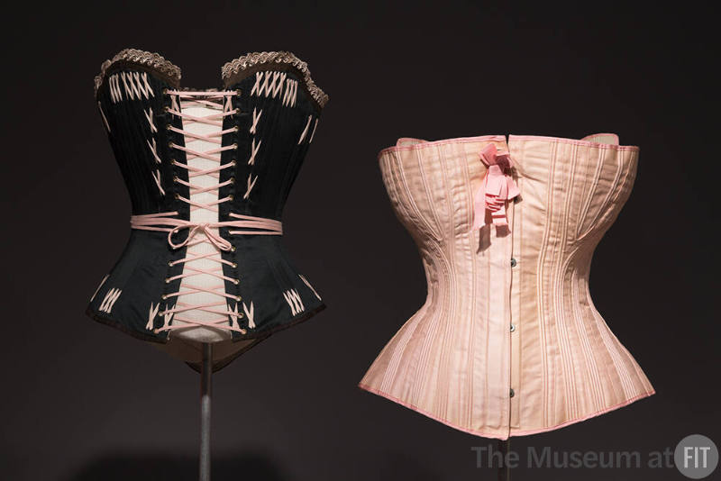 Body_09 98.29.4 (corset), P91.43.2 (pink corset)