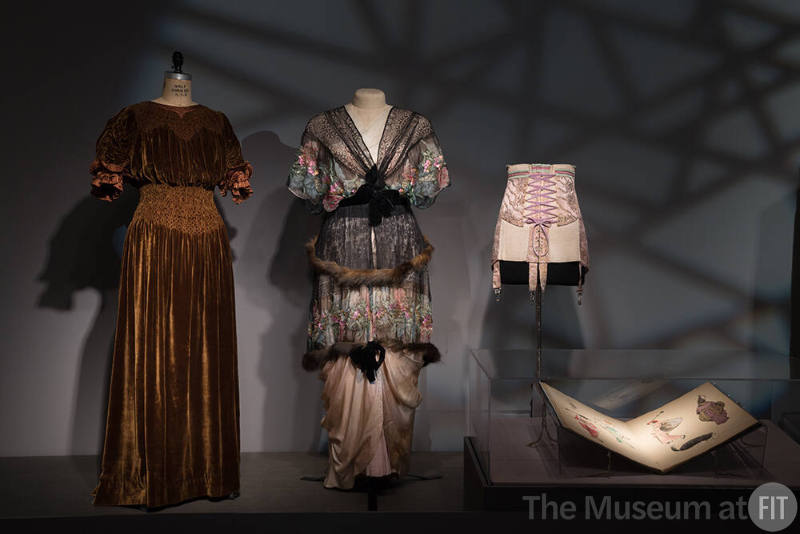 Body_14 Left to right  P90.83.2 (dress), 2014.48.3 (dress), 85.80.24 (girdle)